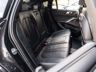 2021 BMW X6 M50i