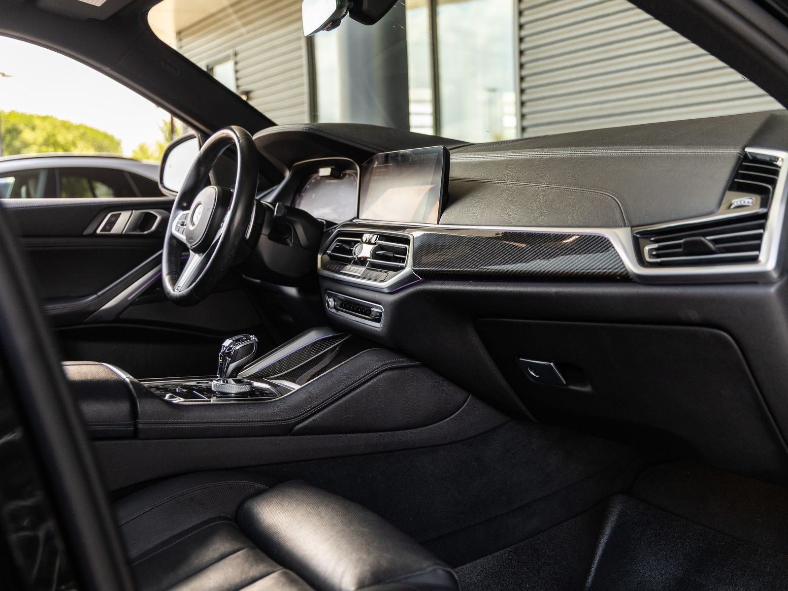 2021 BMW X6 M50i