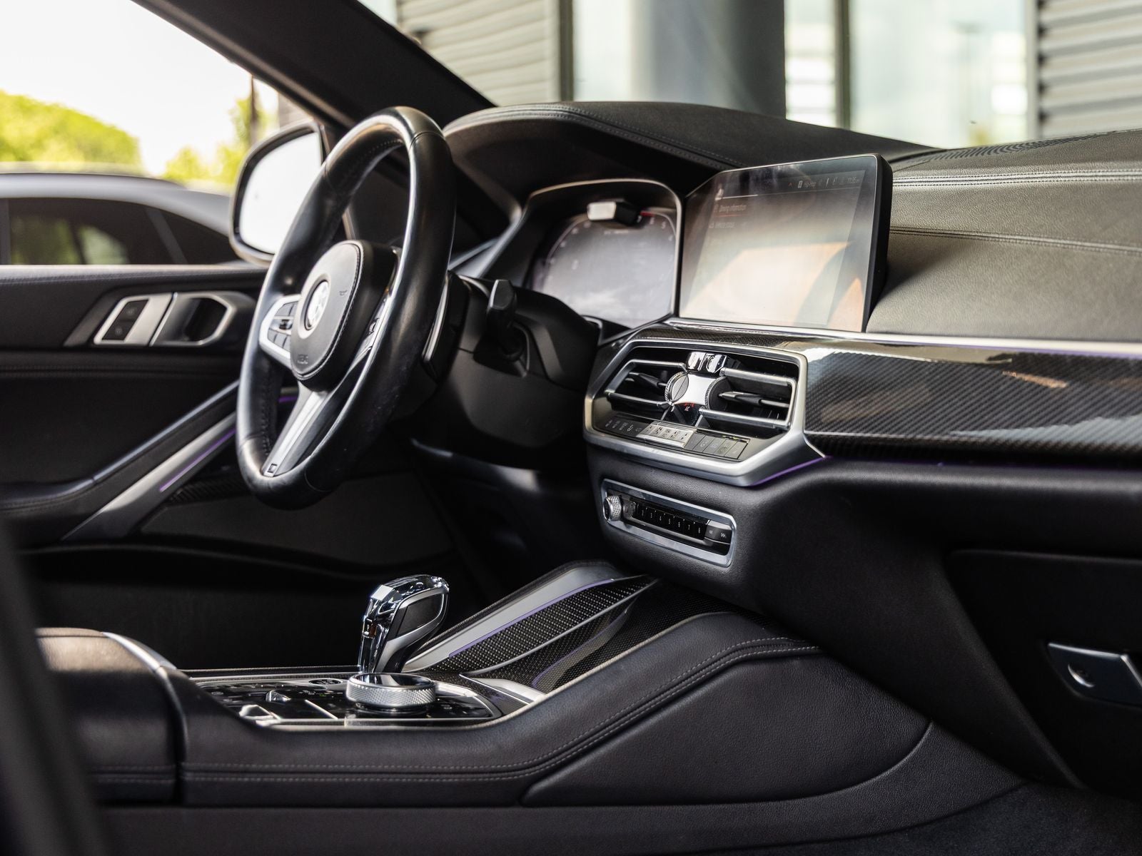 2021 BMW X6 M50i