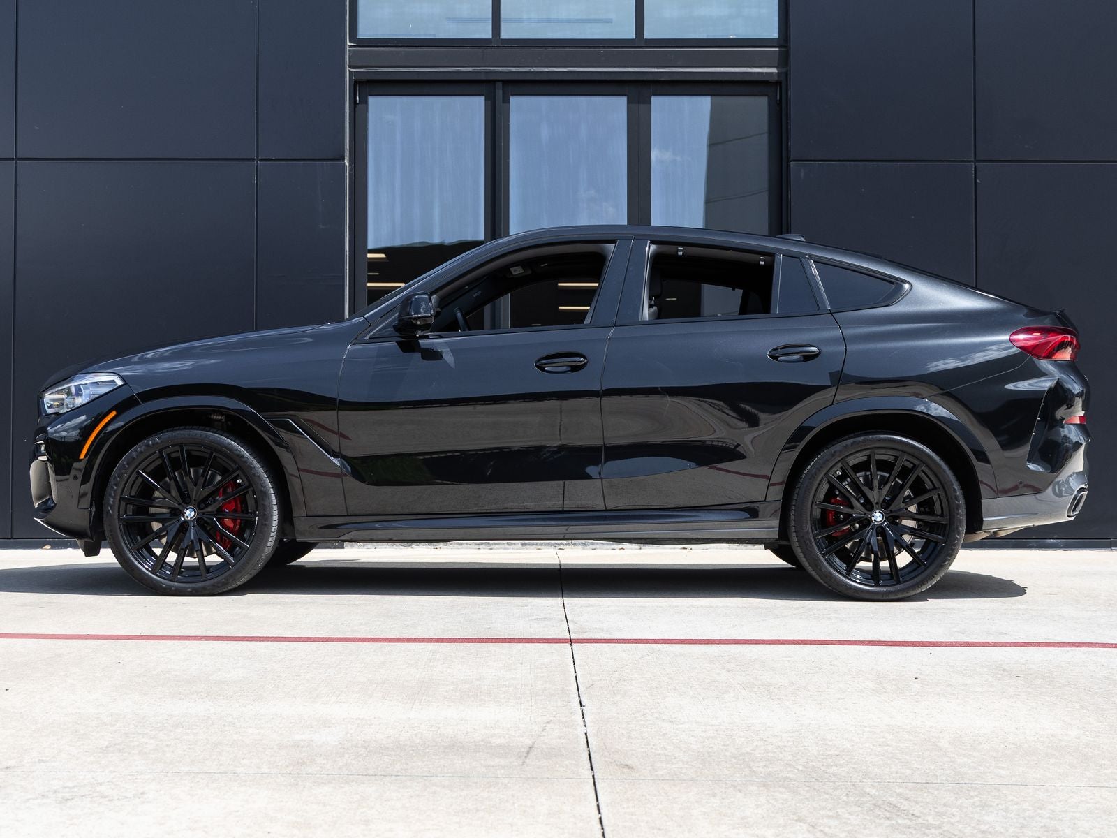 2021 BMW X6 M50i