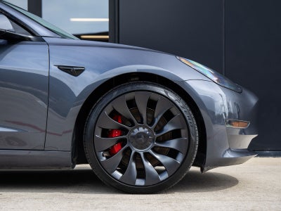 2023 Tesla Model 3 Performance