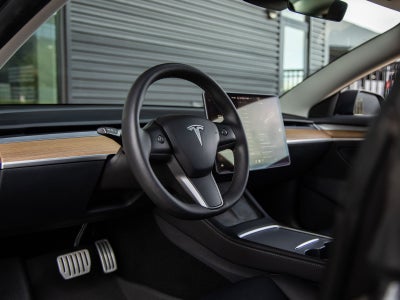 2023 Tesla Model 3 Performance