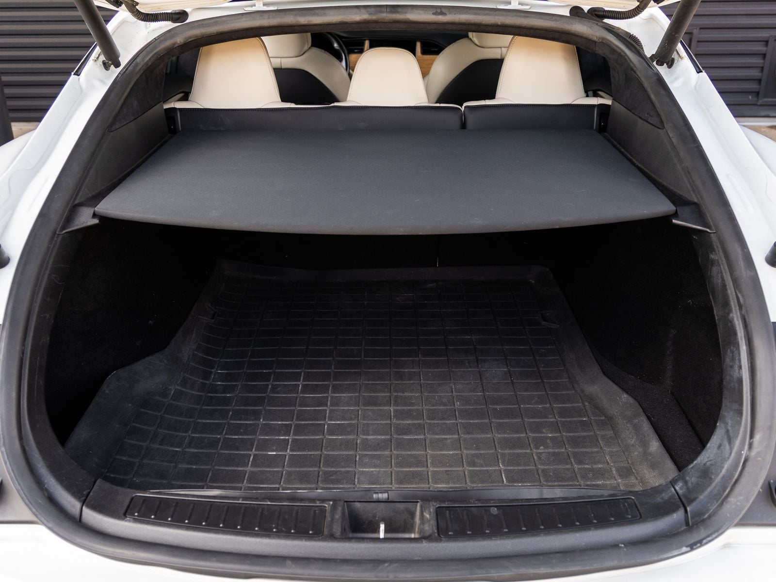 2020 Tesla Model S Long Range