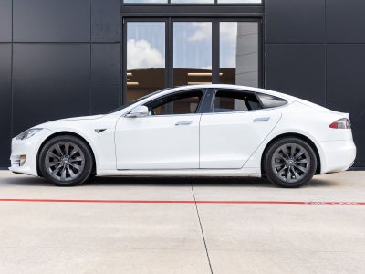 2020 Tesla Model S Long Range