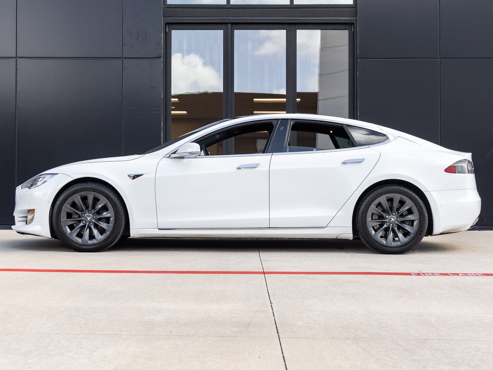 2020 Tesla Model S Long Range