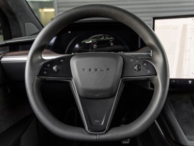 2025 Tesla Model X Base