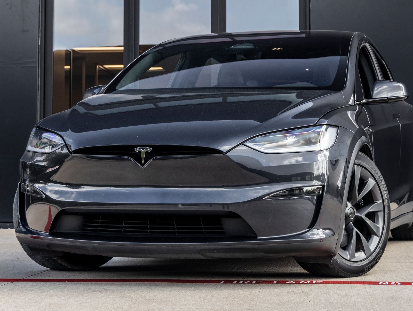 2025 Tesla Model X Base