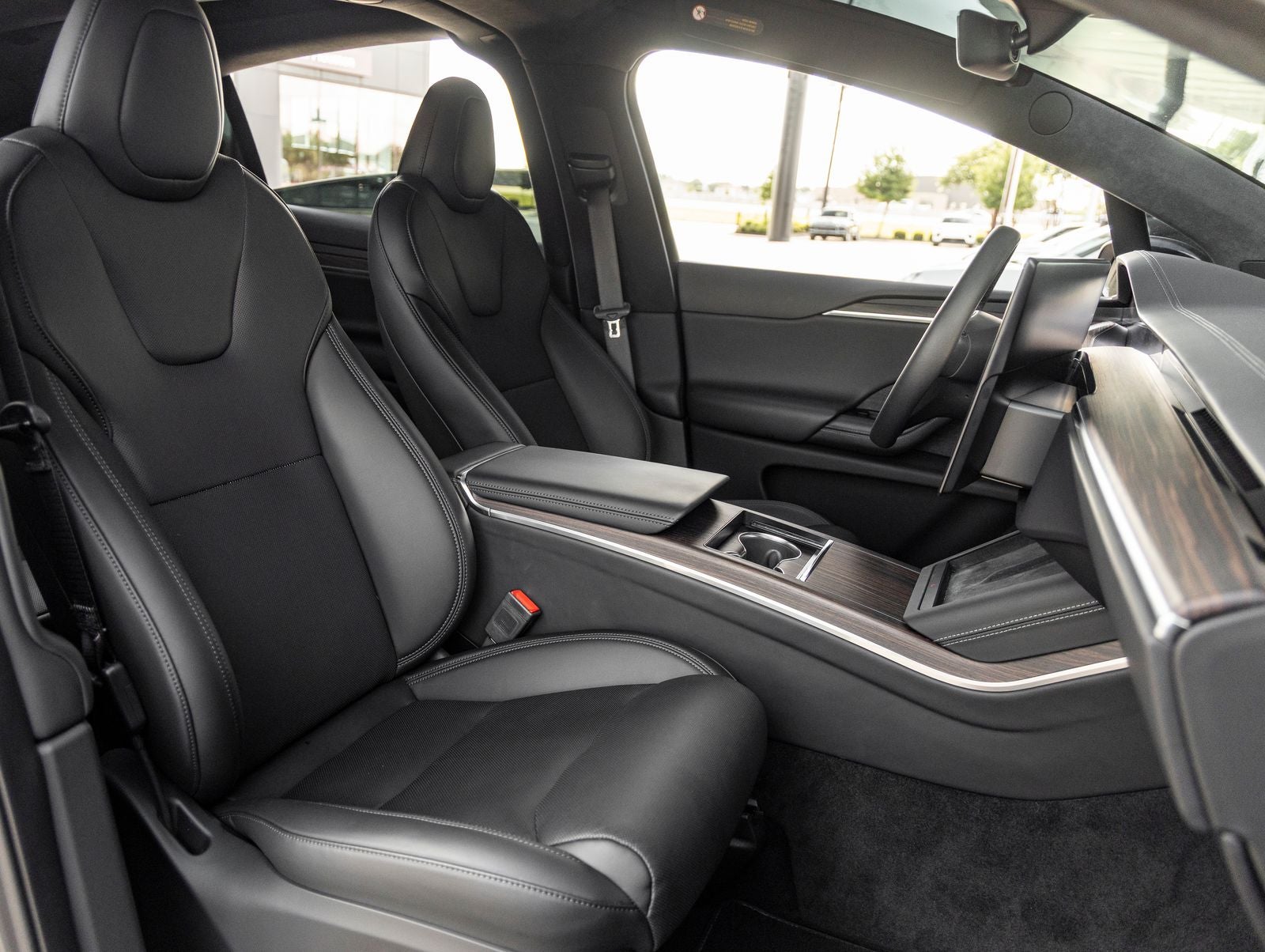 2025 Tesla Model X Base