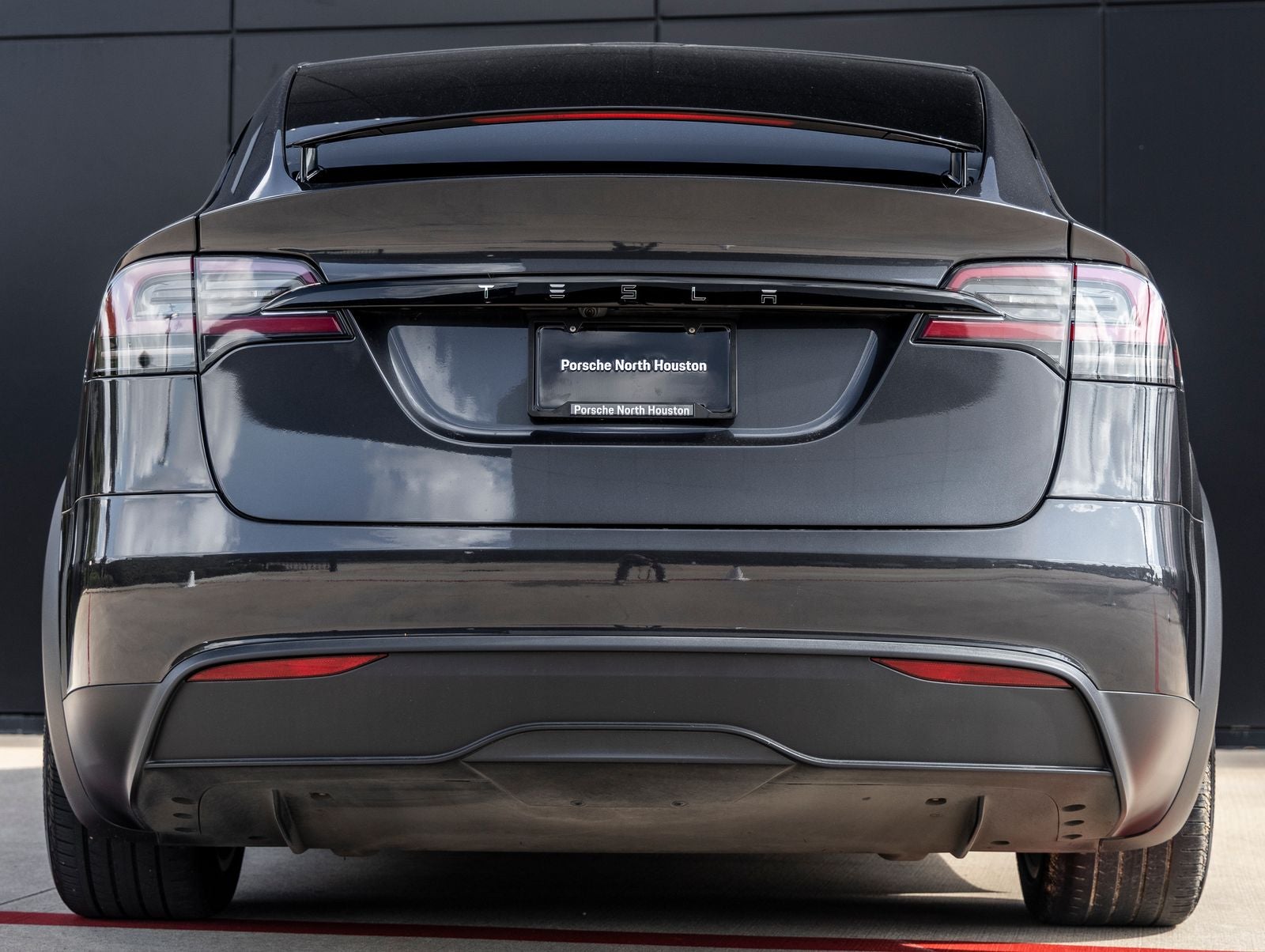2025 Tesla Model X Base