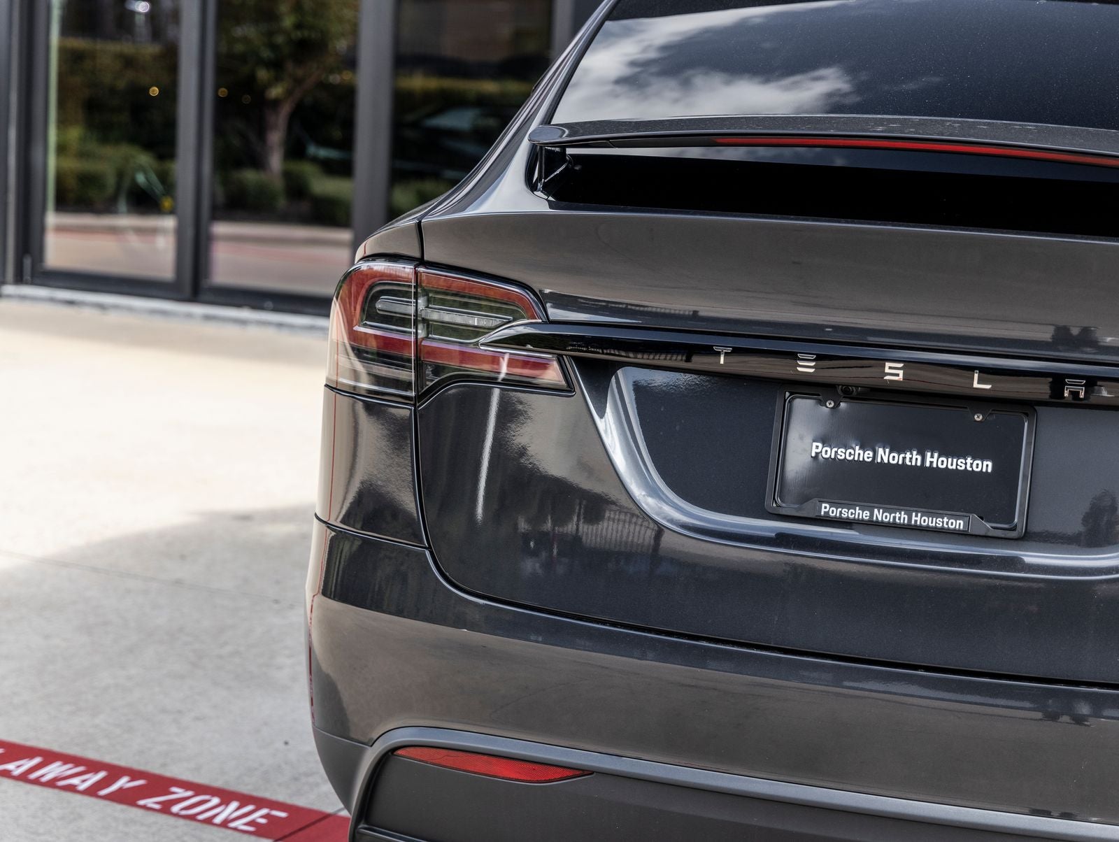 2025 Tesla Model X Base