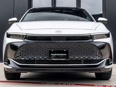 2025 Toyota Crown Platinum