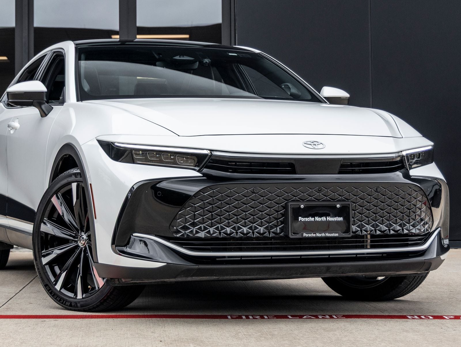 2025 Toyota Crown Platinum