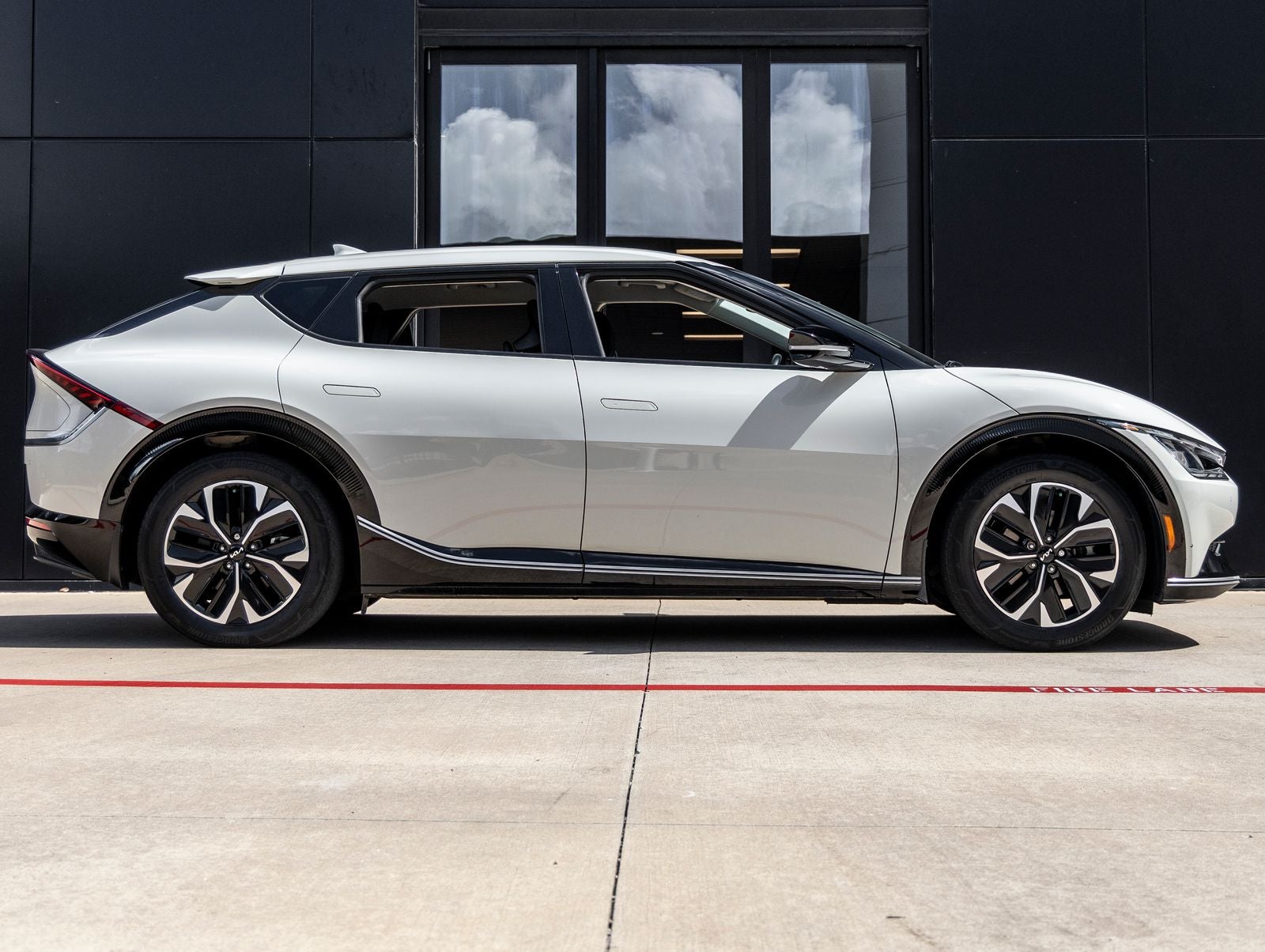 2022 Kia EV6 Wind