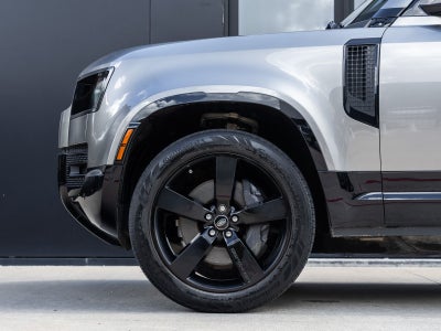 2023 Land Rover Defender 90 X-Dynamic SE