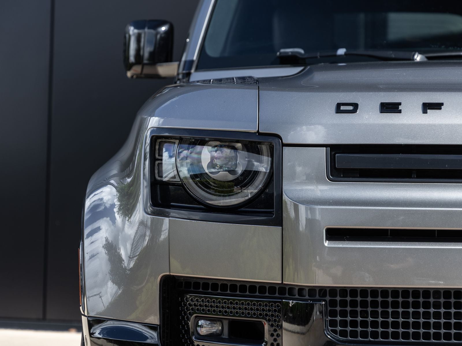 2023 Land Rover Defender 90 X-Dynamic SE