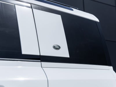 2023 Land Rover Defender 110 X-Dynamic SE