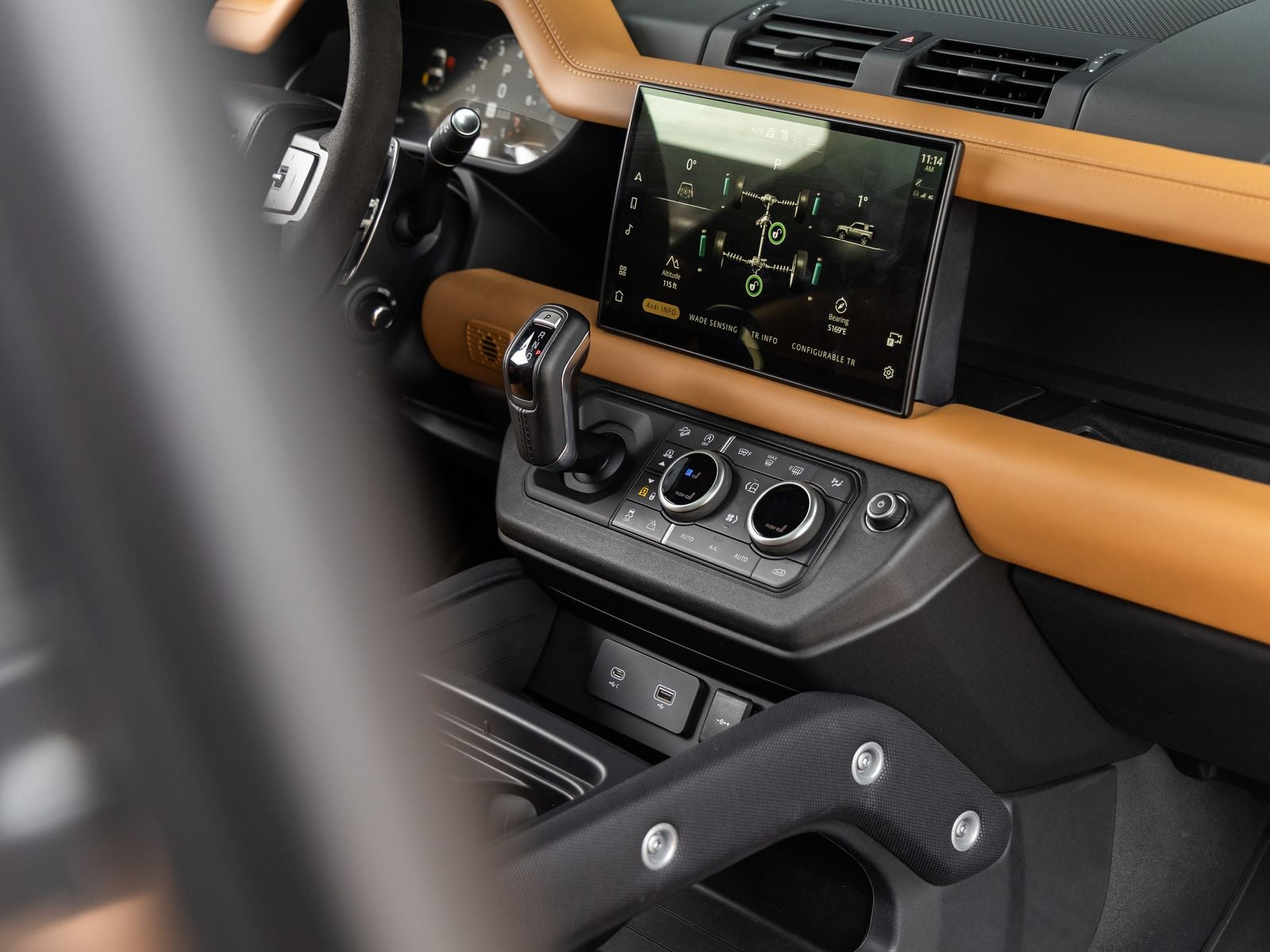 2024 Land Rover Defender 90 Carpathian Edition