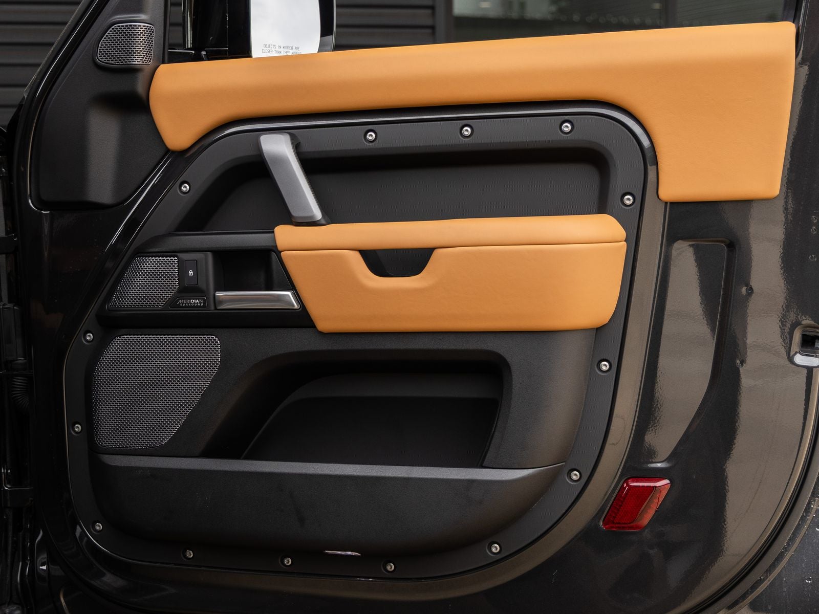 2024 Land Rover Defender 90 Carpathian Edition
