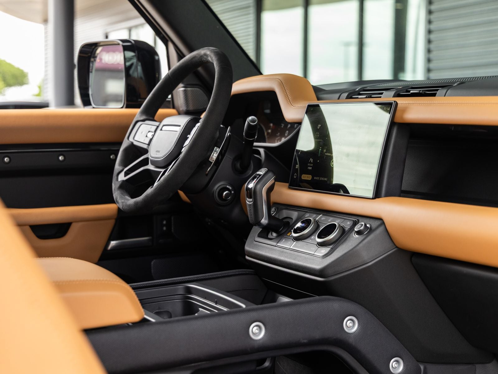 2024 Land Rover Defender 90 Carpathian Edition