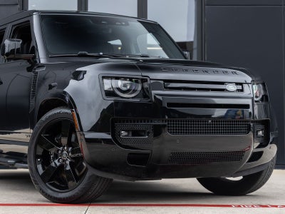 2025 Land Rover Defender 130 V8