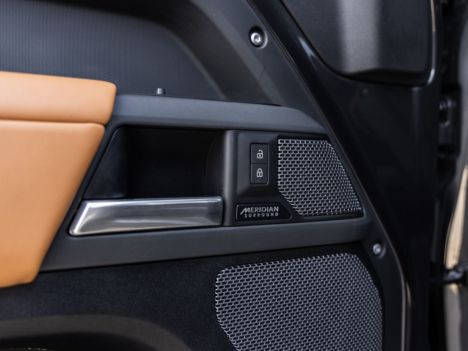 2024 Land Rover Defender 110 X