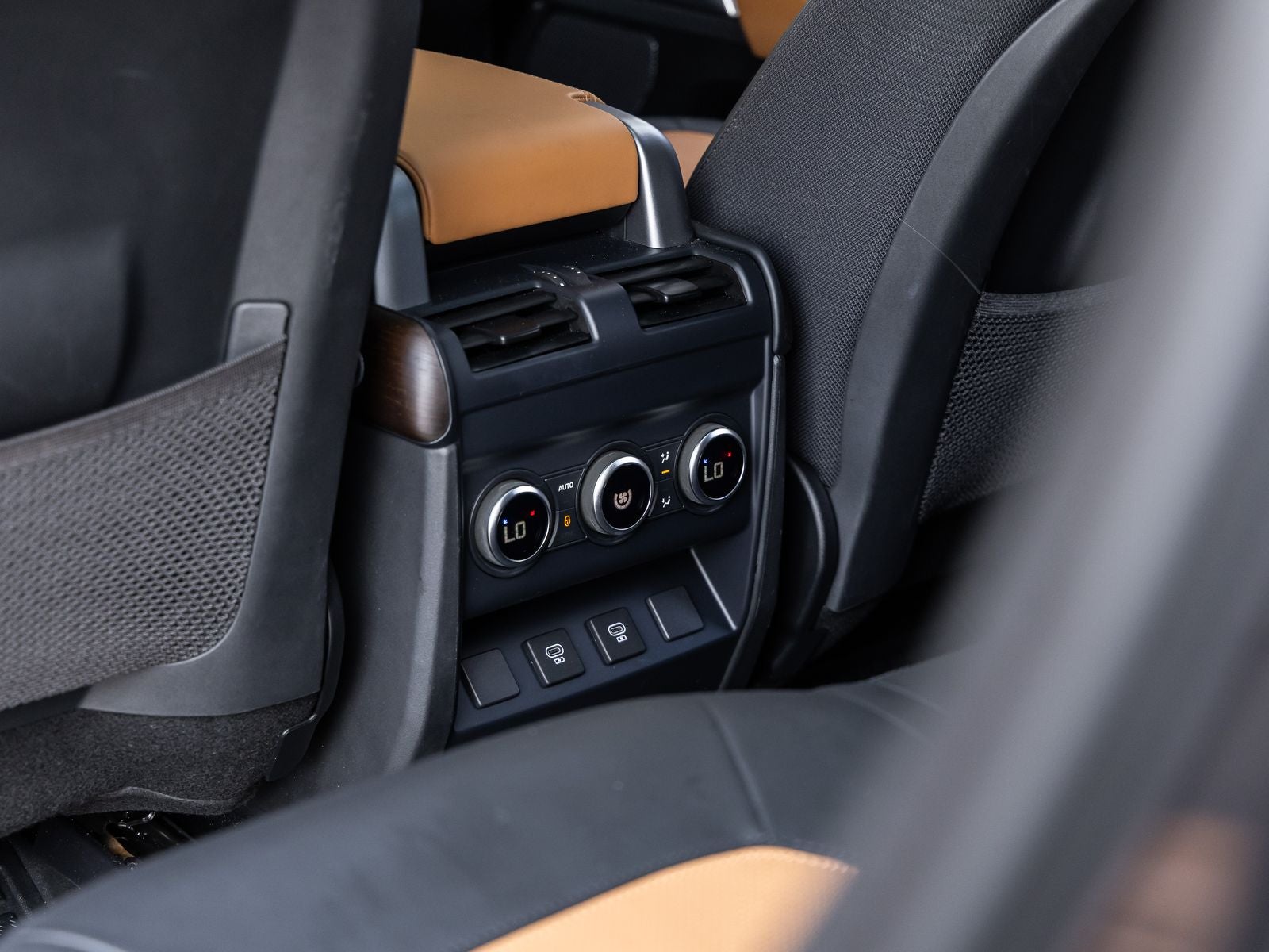 2024 Land Rover Defender 110 X