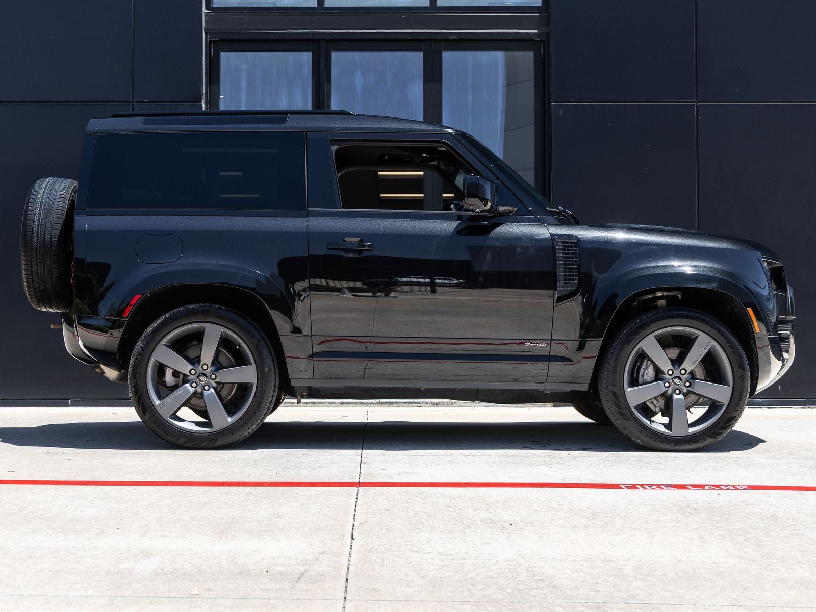2021 Land Rover Defender 90 X-Dynamic S