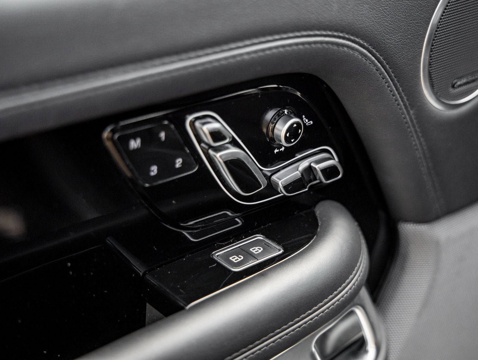 2022 Land Rover Range Rover Westminster