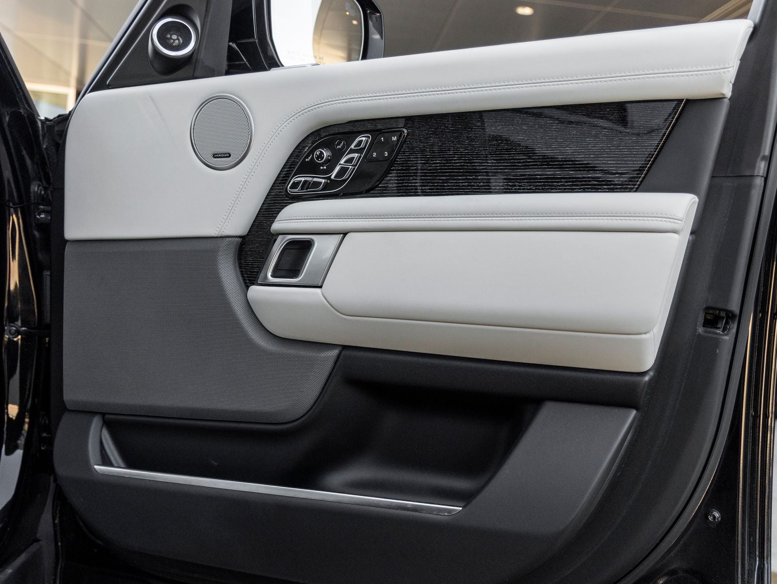 2020 Land Rover Range Rover Autobiography