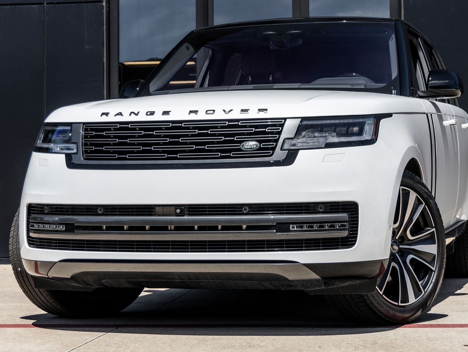 2023 Land Rover Range Rover SE