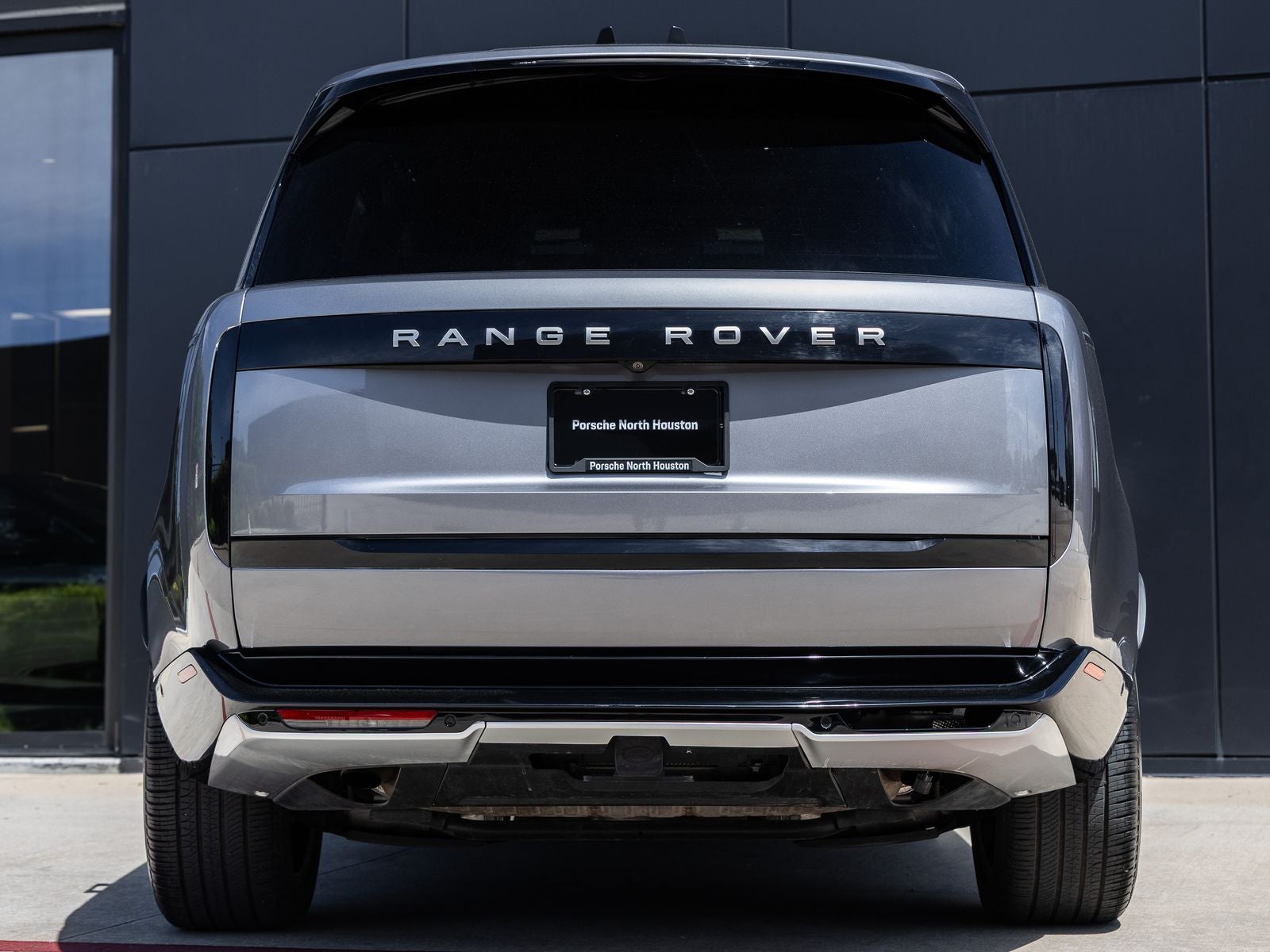 2023 Land Rover Range Rover SE LWB