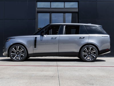 2023 Land Rover Range Rover SE LWB
