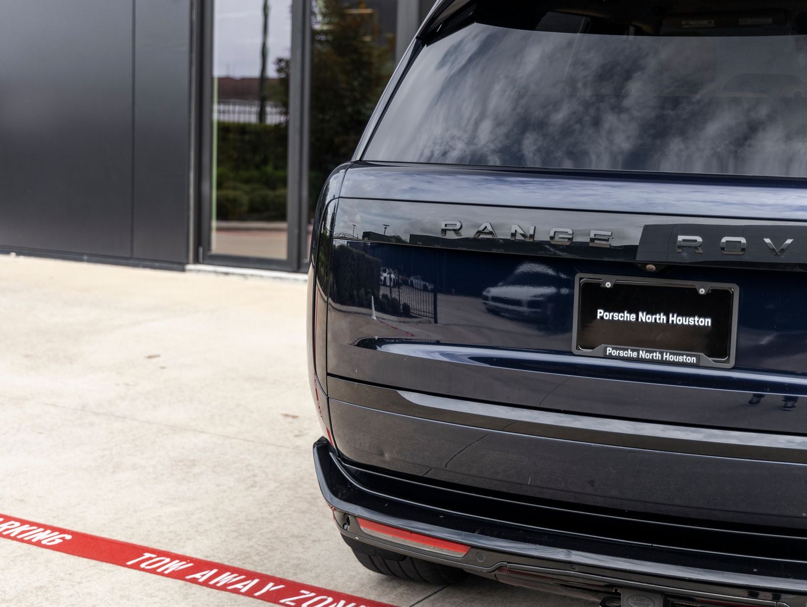 2023 Land Rover Range Rover SE LWB
