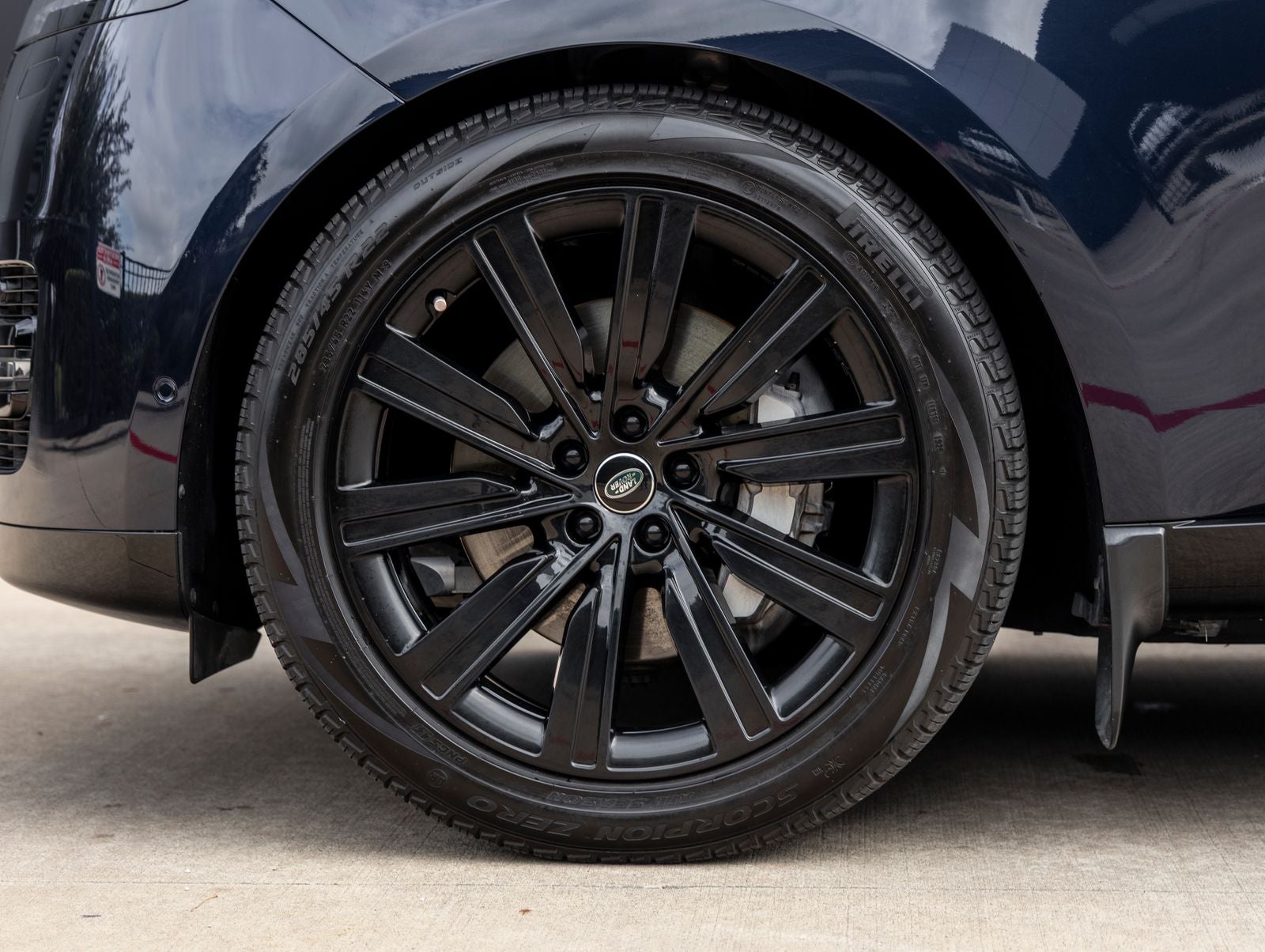 2023 Land Rover Range Rover SE LWB