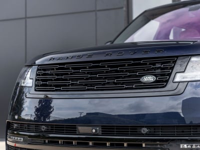 2023 Land Rover Range Rover SE LWB