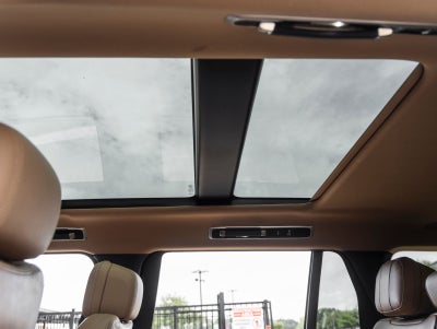 2023 Land Rover Range Rover SE LWB