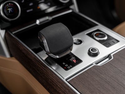 2023 Land Rover Range Rover SE LWB