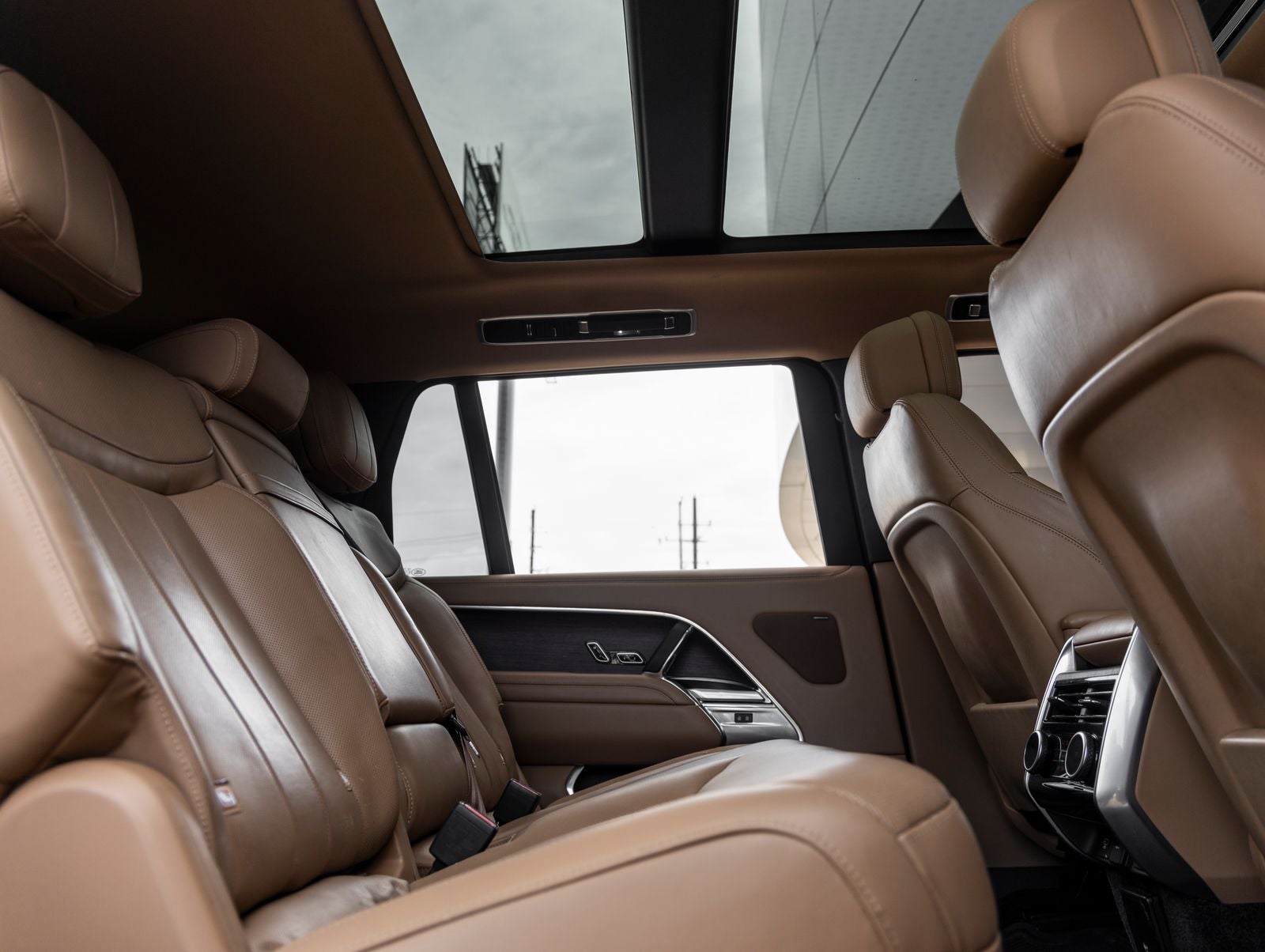 2023 Land Rover Range Rover SE LWB