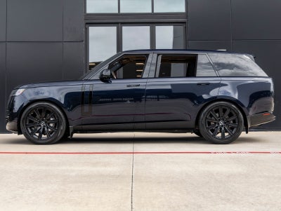 2023 Land Rover Range Rover SE LWB