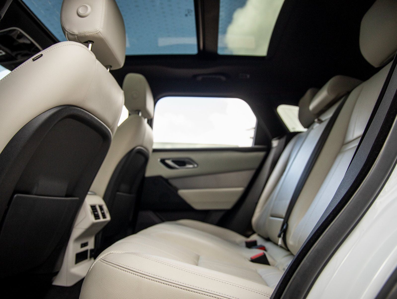 2023 Land Rover Range Rover Velar R-Dynamic S