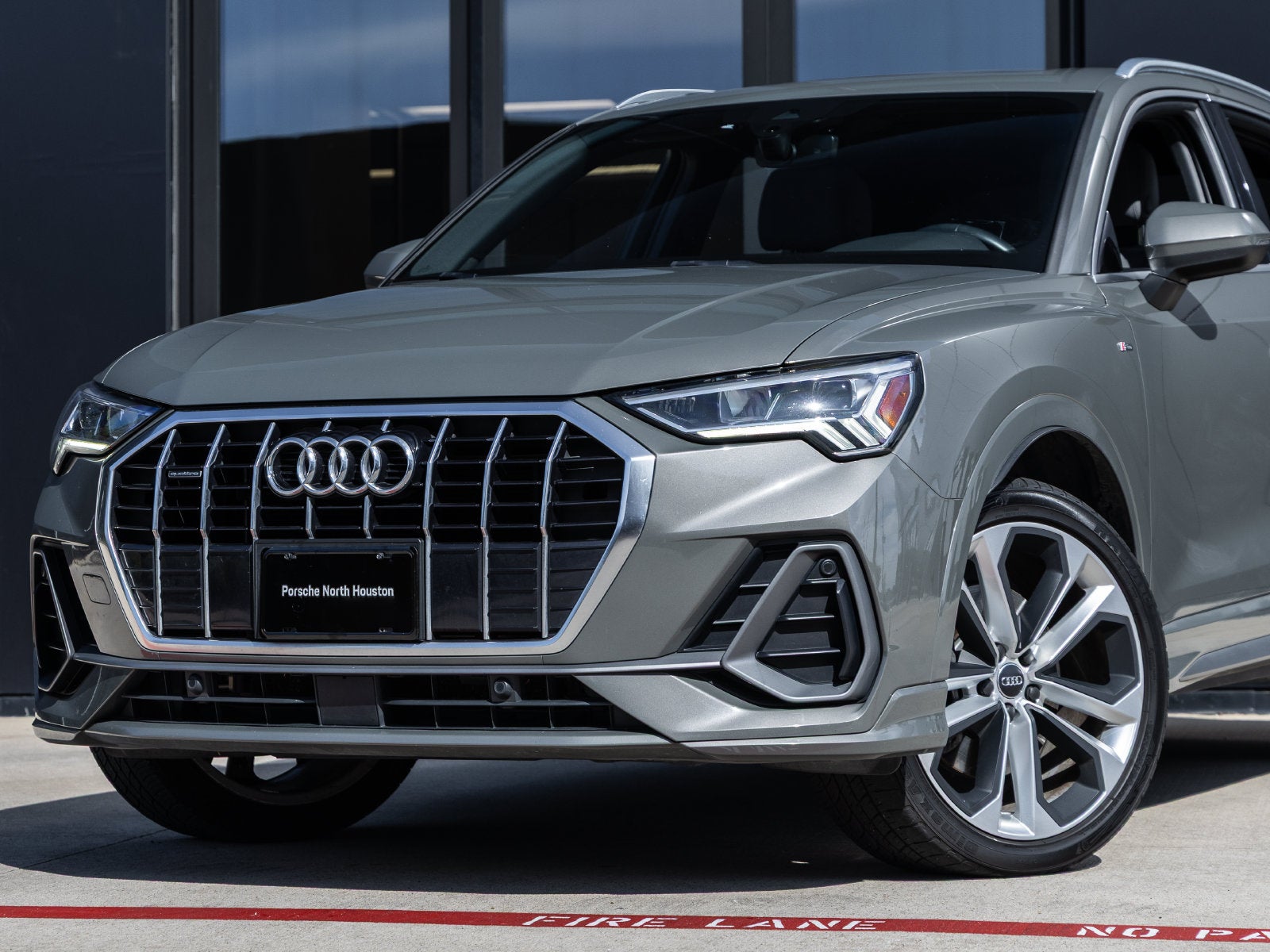2020 Audi Q3 Premium Plus S line quattro