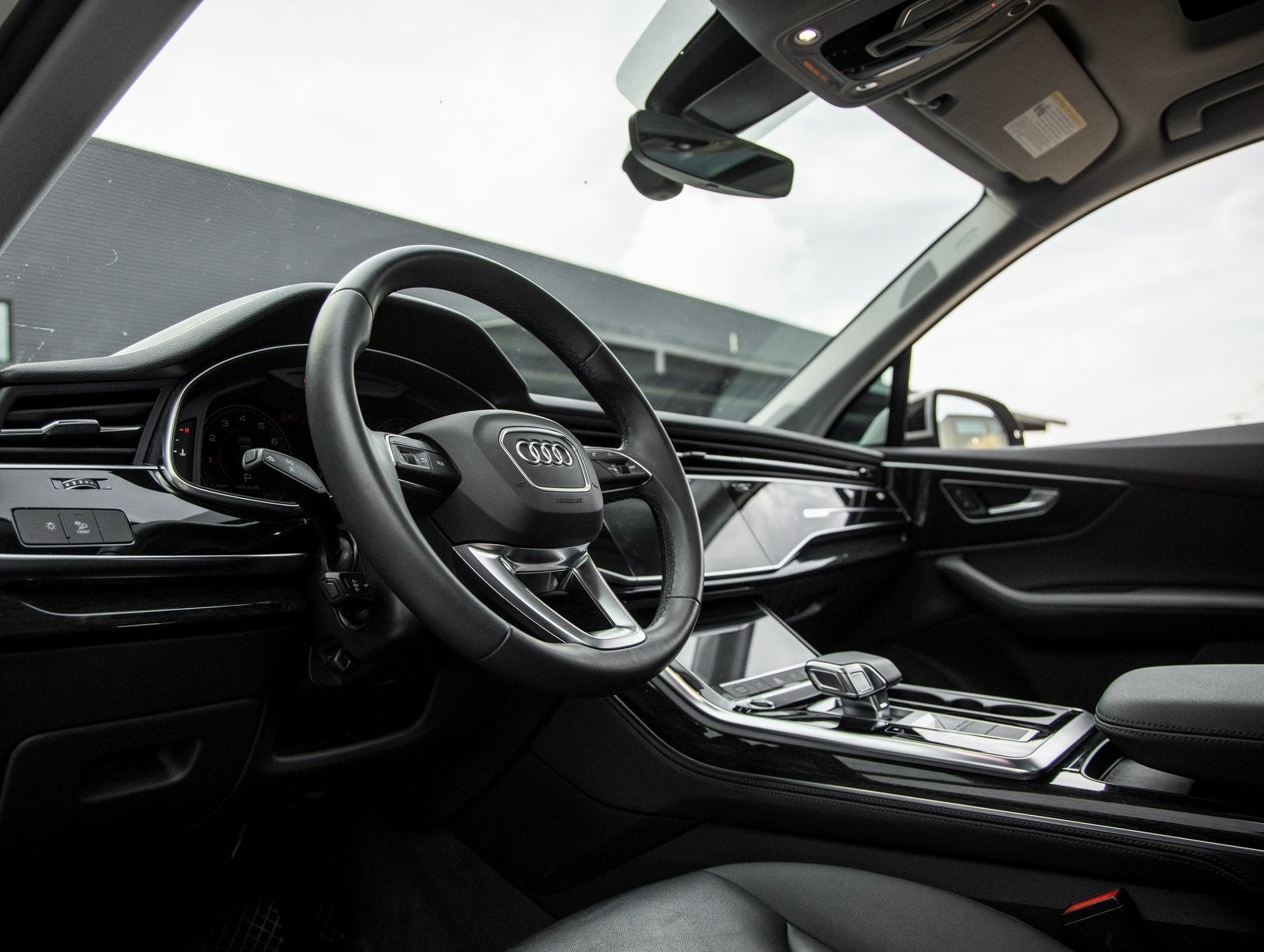 2023 Audi Q7 45 Premium Plus quattro