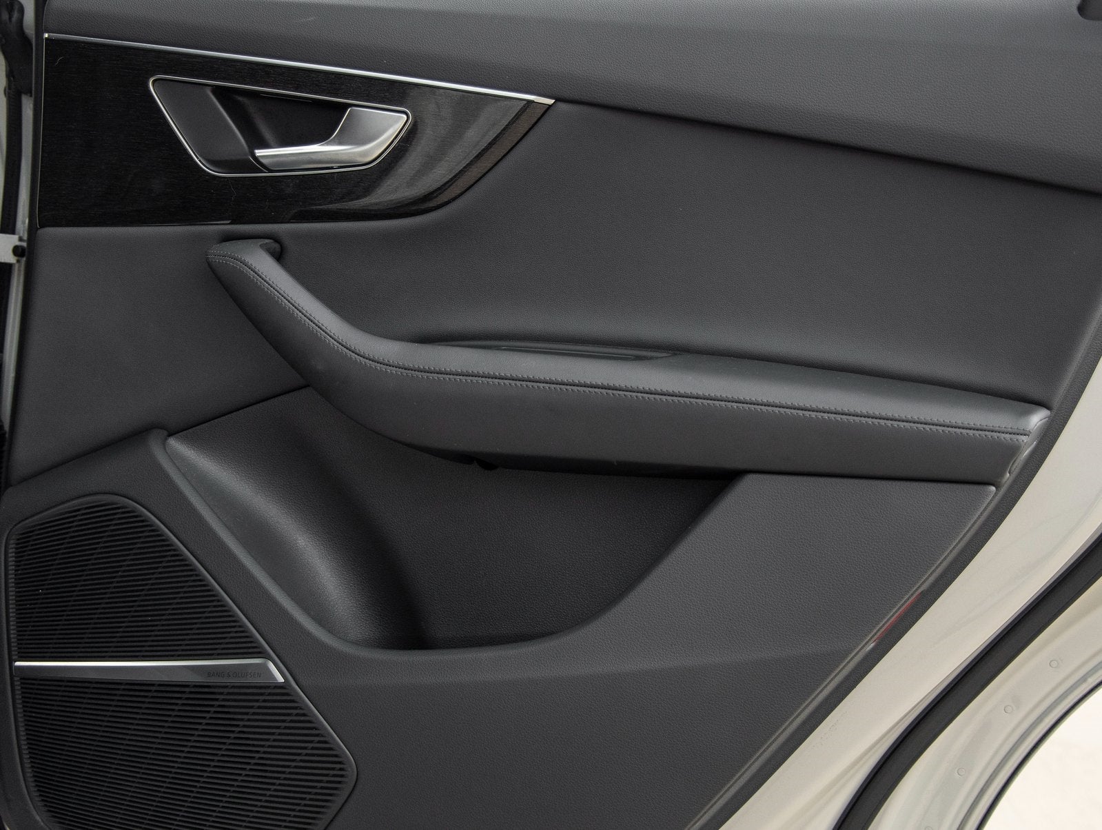 2023 Audi Q7 45 Premium Plus quattro