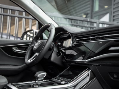 2023 Audi Q7 45 Premium Plus quattro