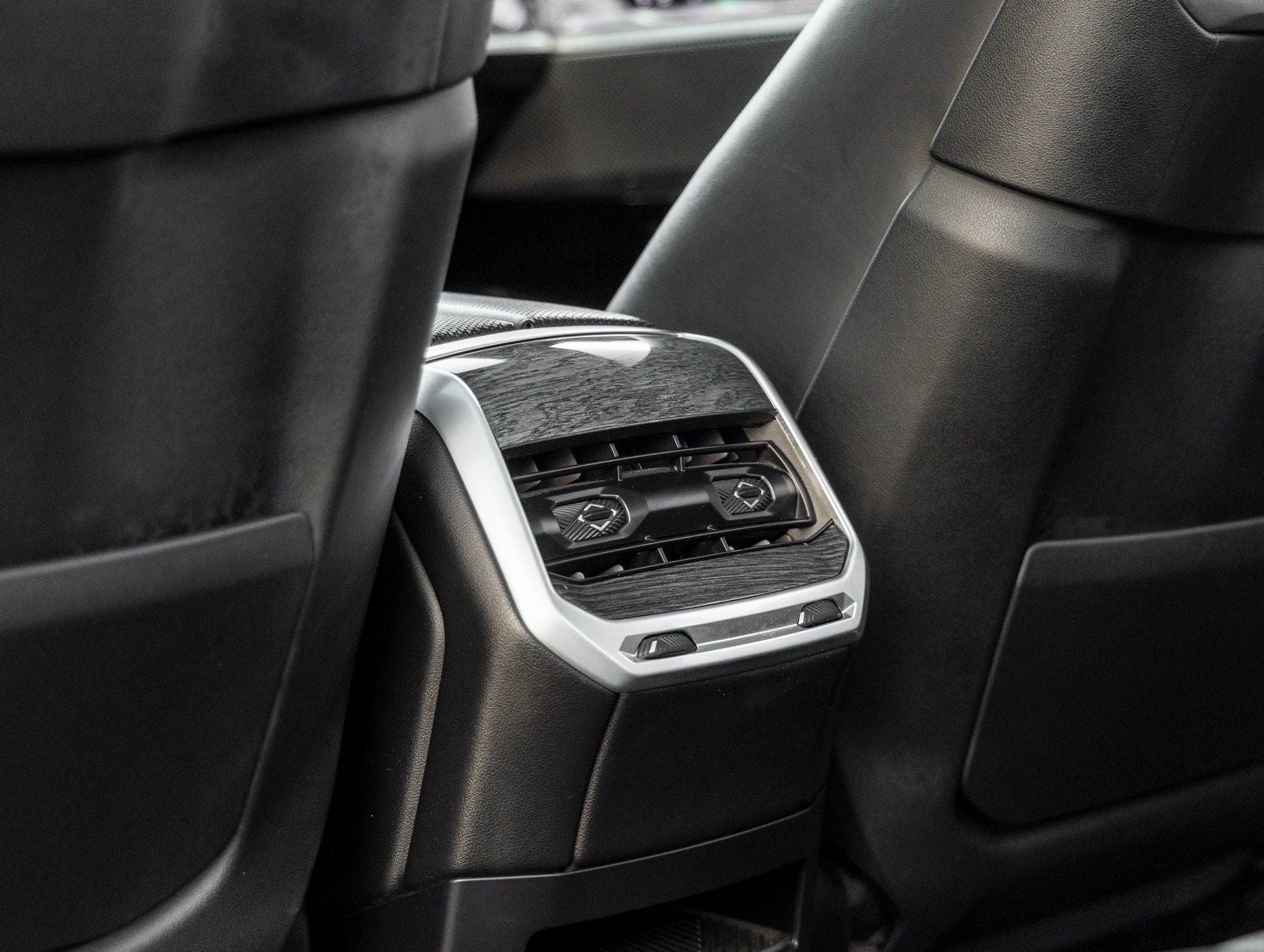 2024 BMW 7 Series 740i