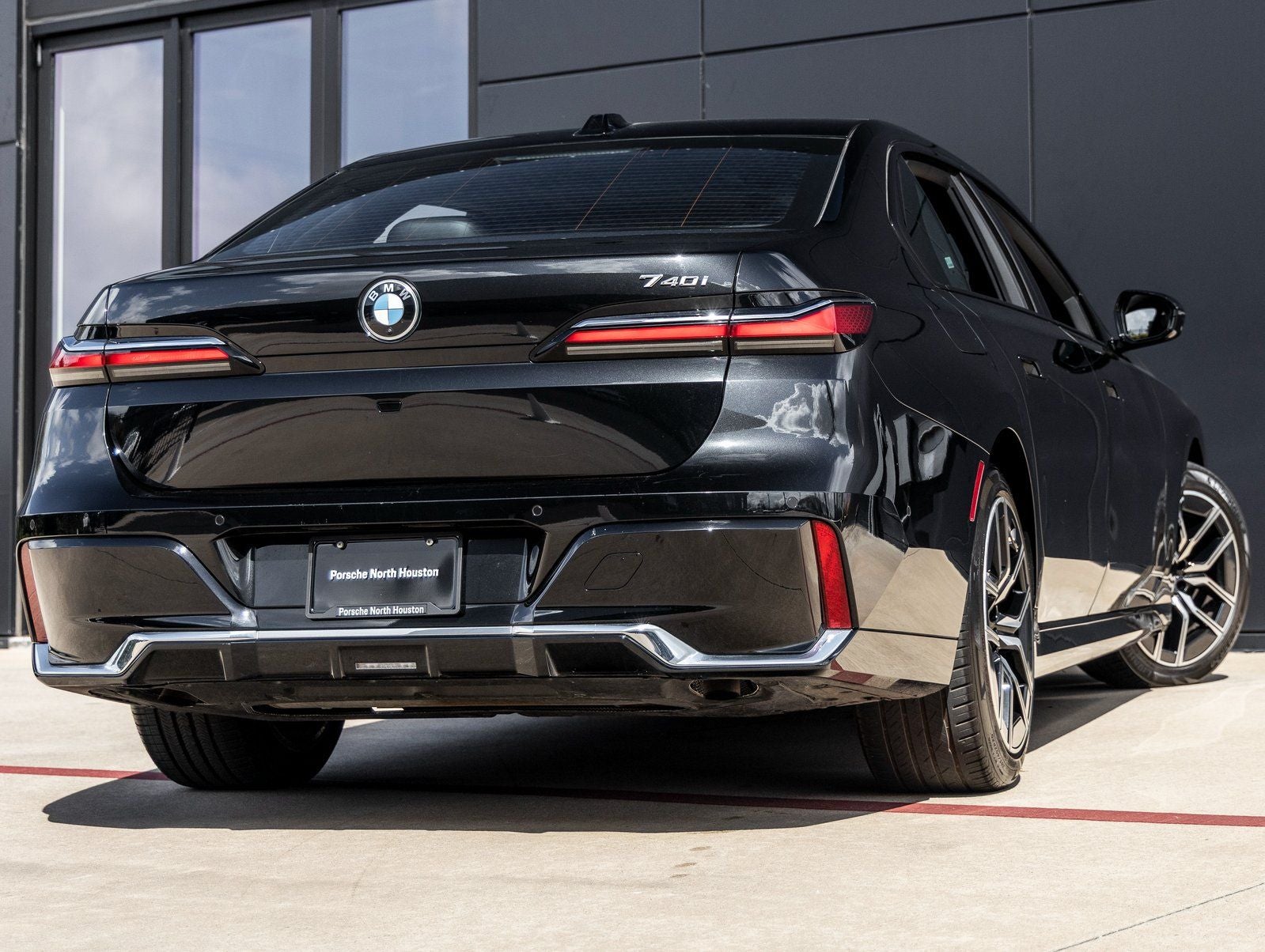 2024 BMW 7 Series 740i