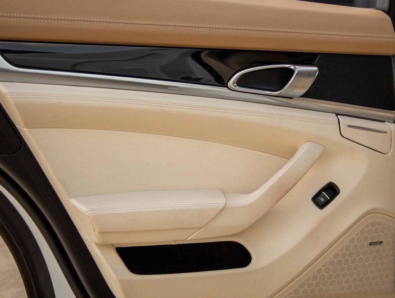 2016 Porsche Panamera Panamera Edition