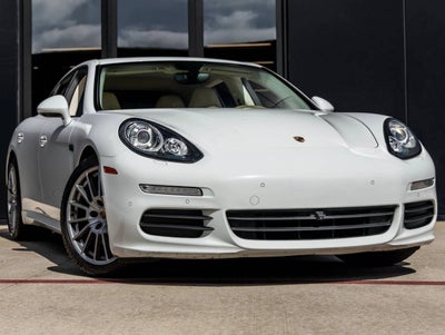 2016 Porsche Panamera Panamera Edition
