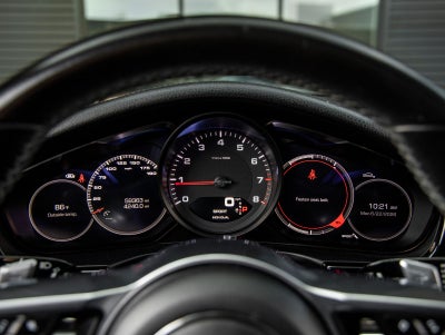 2018 Porsche Panamera Panamera 4