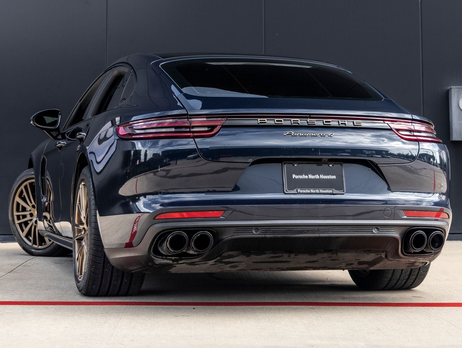 2018 Porsche Panamera Panamera 4